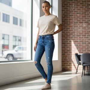 Silver Jeans‎ Womens Size 28 Blue Avery Ankle Skinny Distressed Stretch Denim